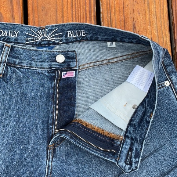 NWT Daily Blue by AG Mid Wash Jeans Style Love Pleated Straight Leg Sizes 27/31 - Picture 7 of 14